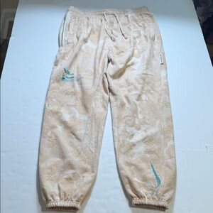 Nike Dri-FIT Standard Issue Men s Basketball Pants 
Style DV0016-219